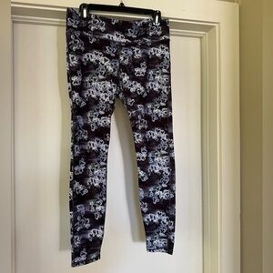 Fabletics navy floral leggings size large